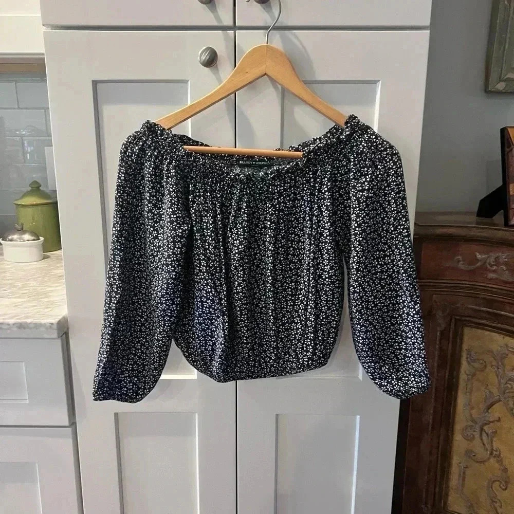 Brandy Melville One Size Off Shoulder Crop Top - Pre Loved